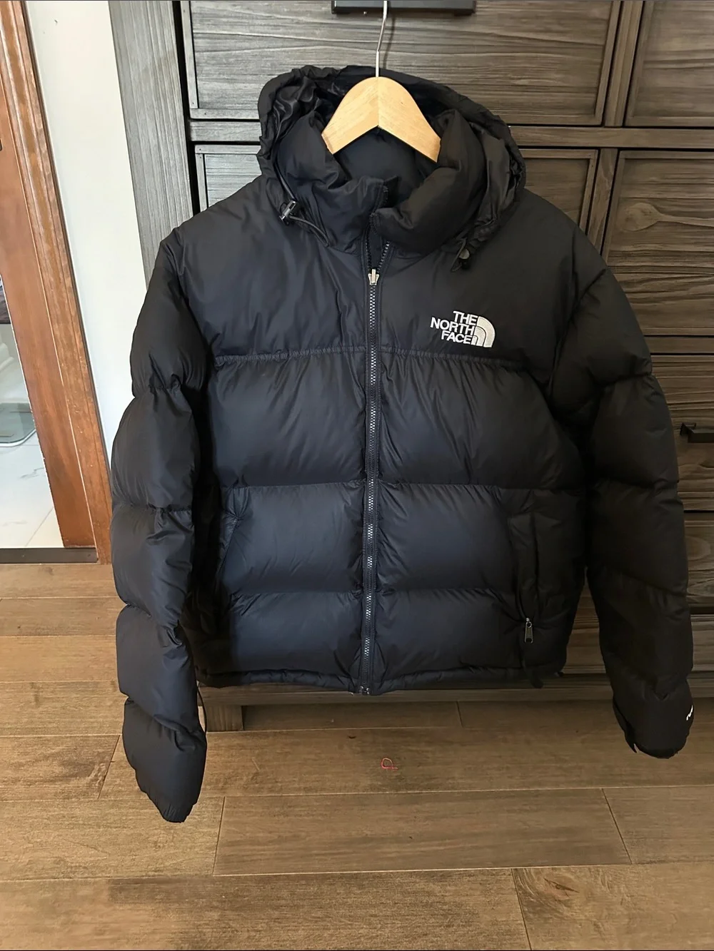 The North Face Bomber Black Down Puffer Jacket with Hood 700 fill - Picture 2 of 10